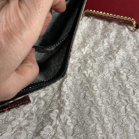 Salvatore Ferragamo Lioness Wallet - Picture 7 of 17